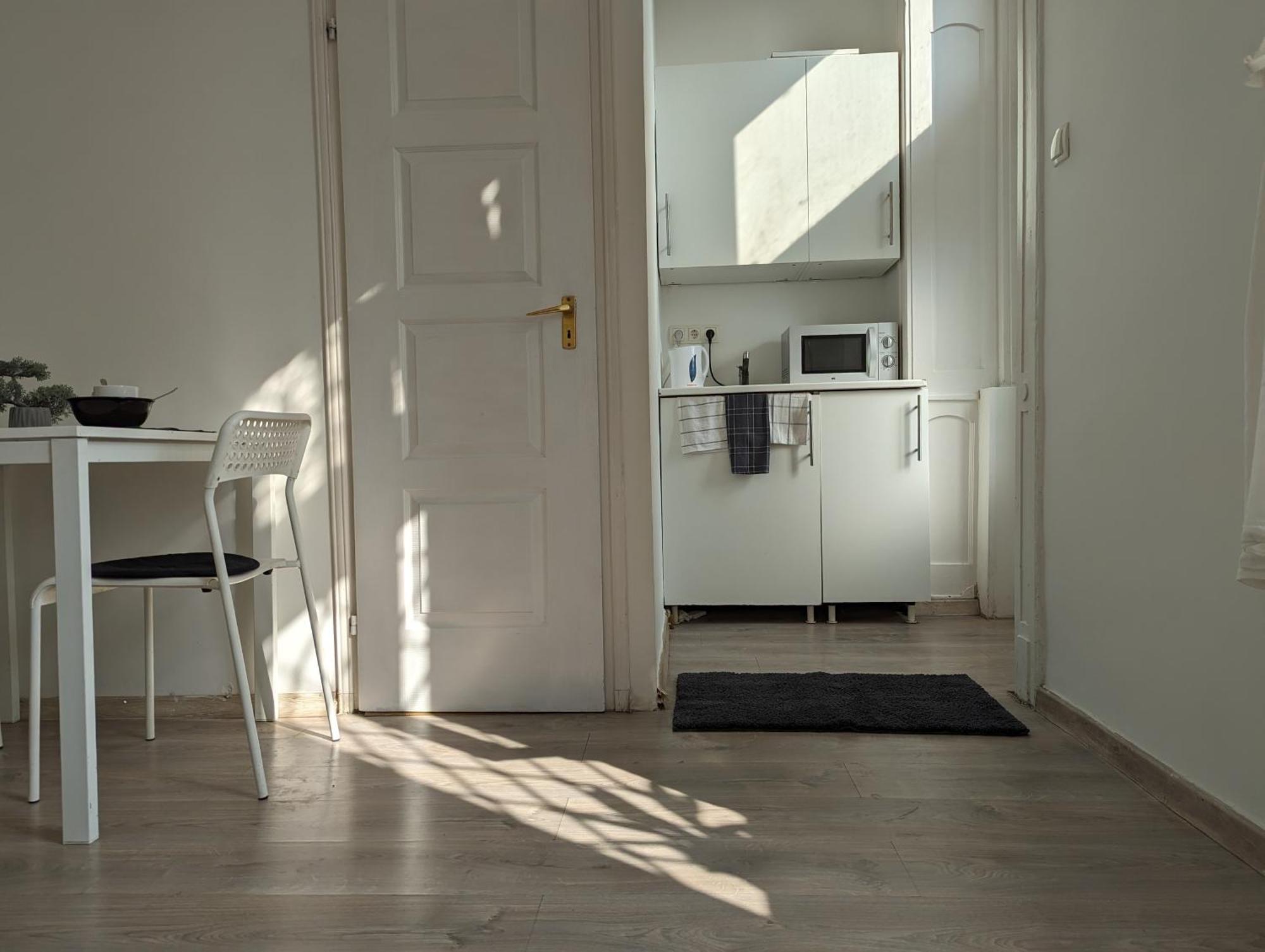 Cozy Studio By Dohany Synagogue — Fotók 3